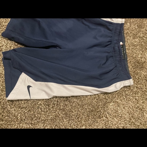Nike nba timberwolves practice shorts for players and staff only - Picture 2 of 4